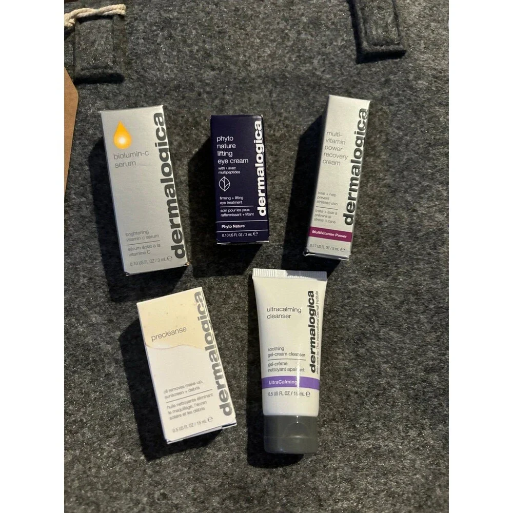 Dermalogica set of 5 plus tote